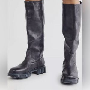 Free People - brooks tall pull on boot - EU 37 / US 6.5 - brand new